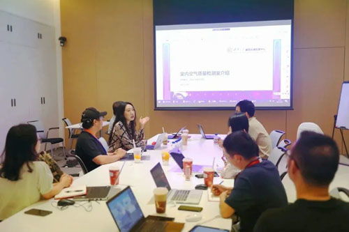 清華大學(xué)科研代表蒞臨無限極，共話創(chuàng)新，深化技術(shù)交流合作